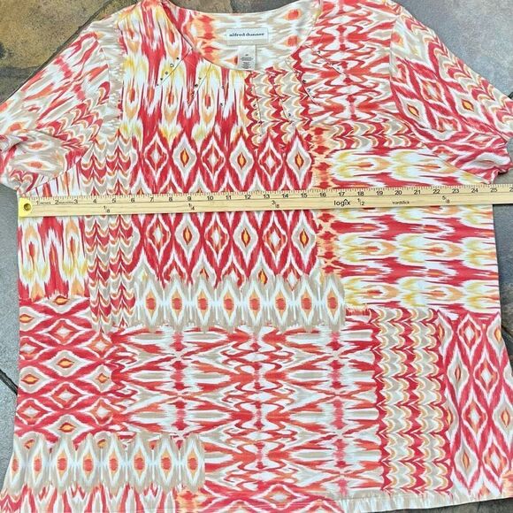 Alfred Dunner Abstract Geometric Diamond Top 2X - Picture 7 of 10